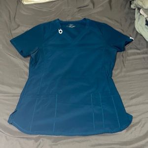 Cherokee Infinity Scrub Top in Size Small
